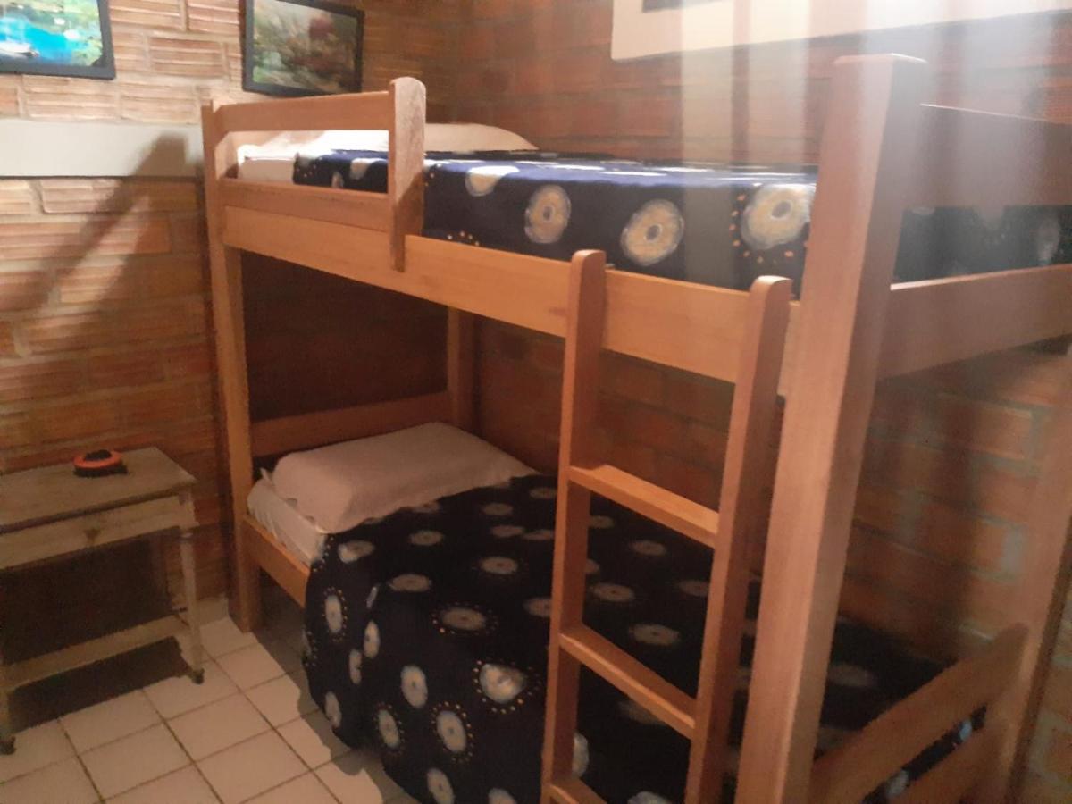 Casa Cantinho Da Paz, Seu Lazer Completo, Churrasqueira, Piscina E Muita Tranquilidade グラヴァター エクステリア 写真